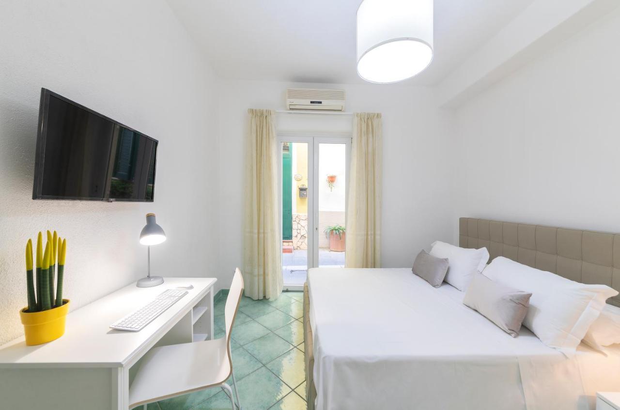 Lily'S Home Lacco Ameno  Ngoại thất bức ảnh